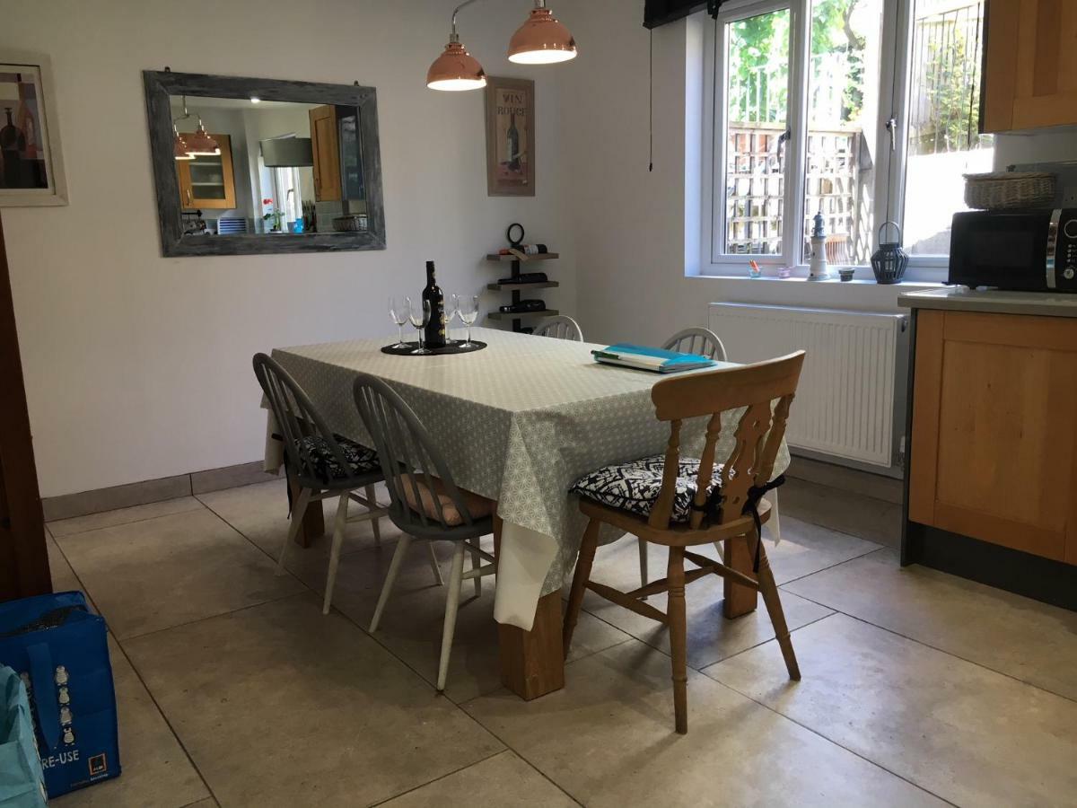 Vila Stunning 4 Bed Townhouse In Central Dawlish Exteriér fotografie